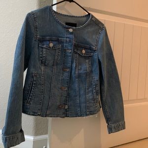 Banana Republic cropped jean jacket